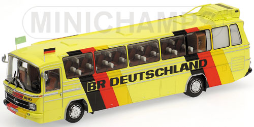 MERCEDES-BENZ O 302 BUS – 1974 – ‘FUSSBALL WM 1974’ TEAM-BUS 1:43 model