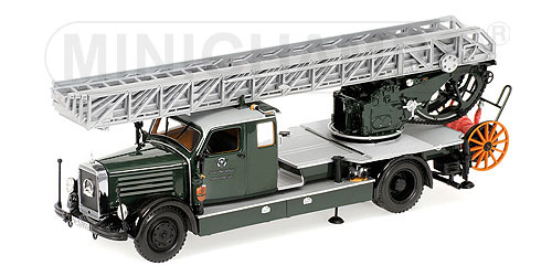 MERCEDES-BENZ LOD 3750 DL26 – 1940 – ‘FEUERSCHUTZPOLIZEI KÖLN’ 1:43 model