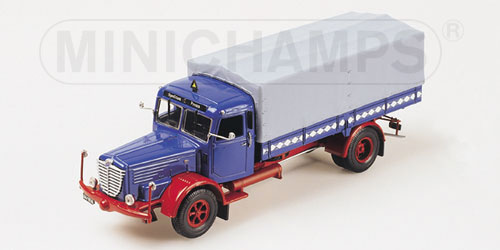 BUESSING 8000 S13 – BLUE/RED 1:43 model