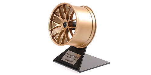 PORSCHE MAGNESIUM WHEEL – 2020 – SATIN AURUM 1:5 model