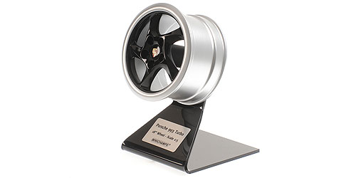 PORSCHE 993 TURBO WHEEL – 1995 – BLACK/SILVER 1:5 model