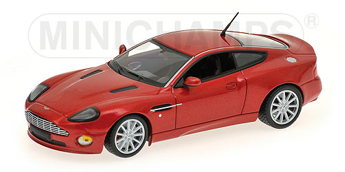 ASTON MARTIN VANQUISH S – 2004 – RED METALLIC 1:43 model