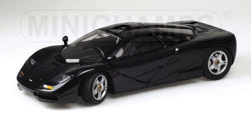 MCLAREN F1 GTR ROADCAR – 1993 – DARK BLUE METALLIC 1:12 model