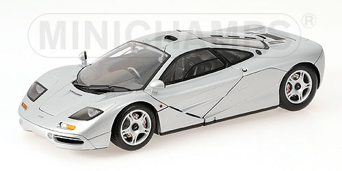 MCLAREN F1 ROADCAR – 1994 – SILVER 1:12 model