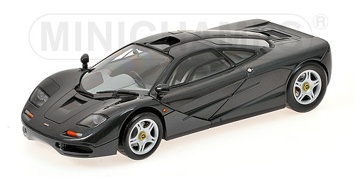 MCLAREN F1 – ROAD CAR – 1993 – BLACK METALLIC 1:18 model