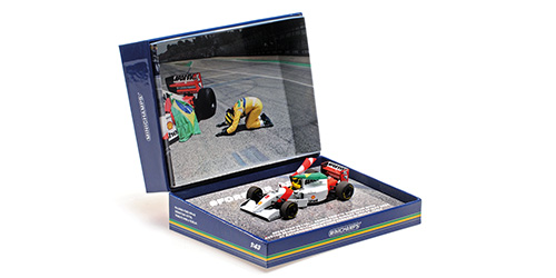 MCLAREN FORD MP4/8 – SEBASTIAN VETTEL – TRIBUTE IMOLA 19.05.24 W FIGURINE AND FLAG 1:43 model