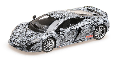 MCLAREN 675LT COUPÉ – 2015 – CAMOUFLAGED -EXCLUSIVE MINICHAMPS.DE L.E. 200 pcs. 1:43 model