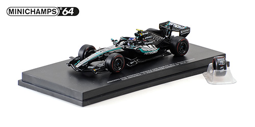MERCEDES-AMG PETR. F1 TEAM W17 – KIMI ANTONELLI  1ST POLE POSITION CHINESE GP 2026 W/POLE POSITION TYRE 1:64 model