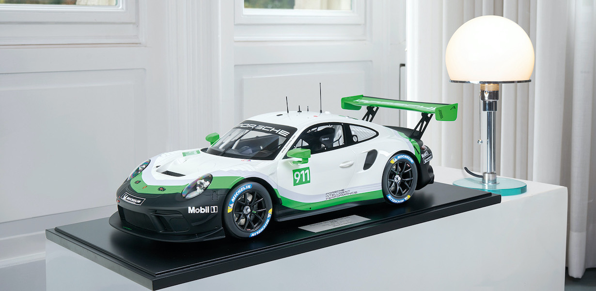 PORSCHE 911 (991.2) GT3R - 2019 - PRESENTATION VERSION 1:8 model