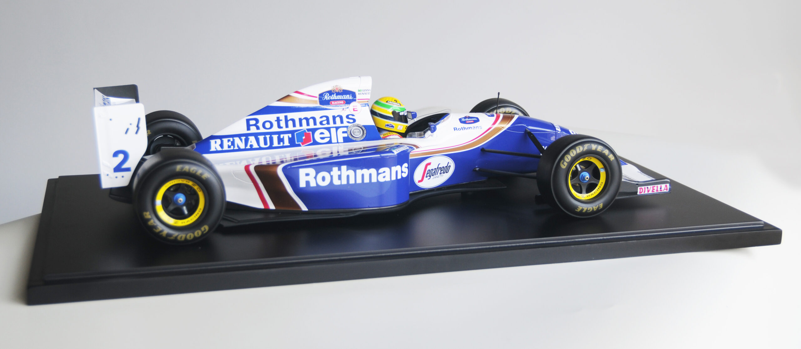 WILLIAMS RENAULT FW16 – SAN MARINO GP 1994 – AYRTON SENNA 1:8 model