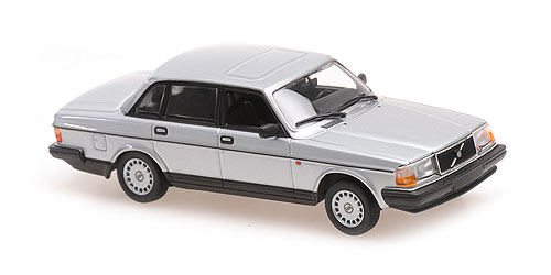 VOLVO 240 GL – 1986 – SILVER METALLIC 1:43 model
