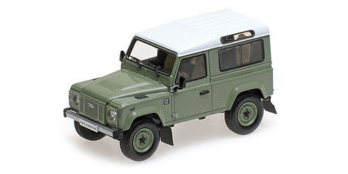 LAND ROVER DEFENDER 90 HERITAGE EDITION – 2015 – GREEN 1:43 model