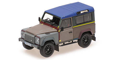 LAND ROVER DEFENDER 90 – ‘PAUL SMITH EDITION 2015’ 1:43 model