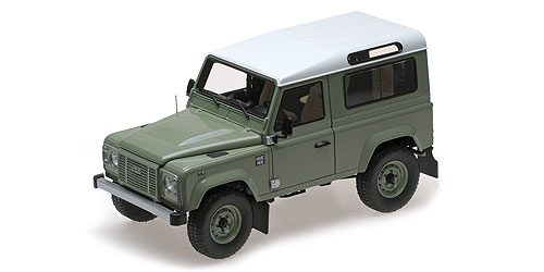 LAND ROVER DEFENDER 90 HERITAGE EDITION – 2015 – GREEN L.E. 3000 pcs. 1:18 model