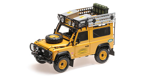LAND ROVER DEFENDER 90 – ‘CAMEL TROPHY EDITION’ 1:18 model