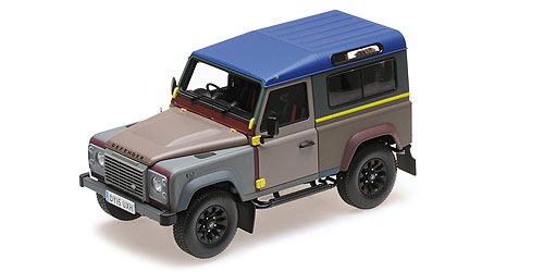 LAND ROVER DEFENDER 90 – ‘PAUL SMITH EDITION 2015’ 1:18 model