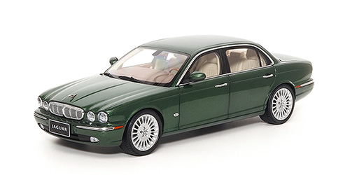 JAGUAR XJ6 (X350) – RACING GREEN 1:18 model