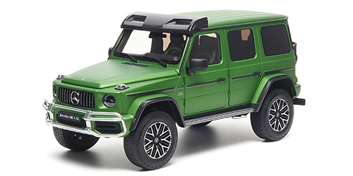 MERCEDES-AMG G 63 (W463) 4×42 – 2023 GREEN HELL MAGNO 1:18 model