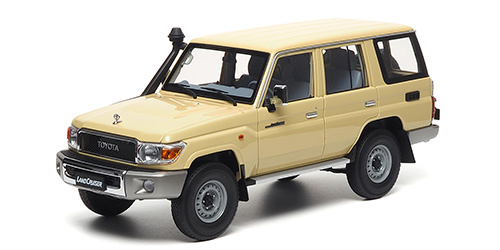 TOYOTA LAND CRUISER 76 – 2017 – CREAM 1:18 model