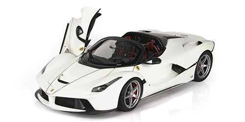 FERRARI LAFERRARI APERTA – BIANCO ITALIA 1:18 model