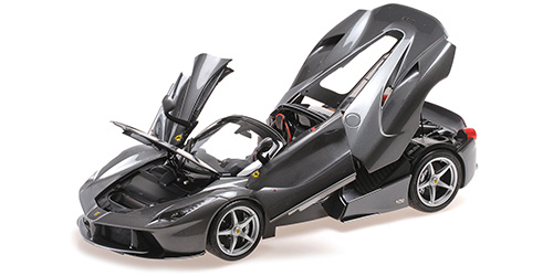 FERRARI LAFERRARI APERTA – GRIGIO FERRO 1:18 model