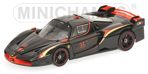 FERRARI FXX – EVOLUTIONE – BLACK WITH ITALIAN STRIPE – LIMITED EDITION 504 PCS. 1:43 model