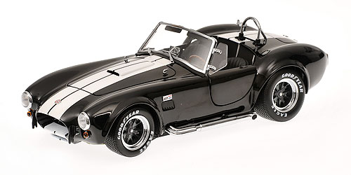 SHELBY COBRA 437 S/C – BLACK/WHITE 1:18 model