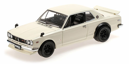 NISSAN SKYLINE 2000 GT-R KPGC10 – WIDE WHEELS – WHITE 1:18 model