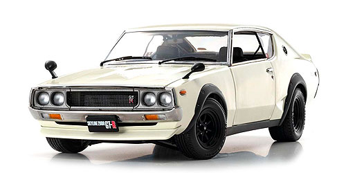 NISSAN SKYLINE 2000 GT-R (KPGC110) – WHITE (08255W) 1:18 model