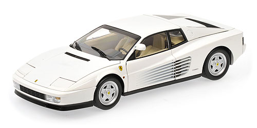 FERRARI TESTAROSSA – WHITE STREET 1:18 model