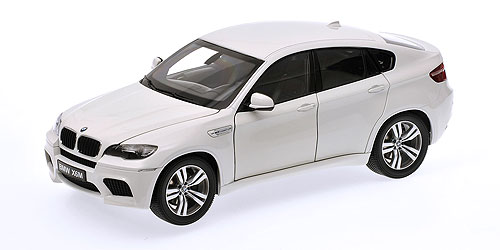 BMW X6M (E71M) – 2009 – ALPINE WHITE 1:18 model