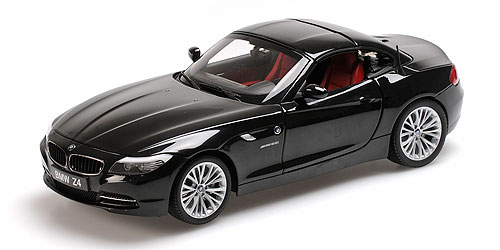 BMW Z4 CONVERTIBLE SDRIVE35I (E89) – JET BLACK – WITH FUNCTIONAL HARD TOP (08771JB) 1:18 model