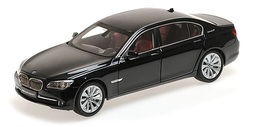 BMW 7 SERIES ACTIVE HYBRID – BLACK SAPPHIRE METALLIC (08782BK) 1:18 model