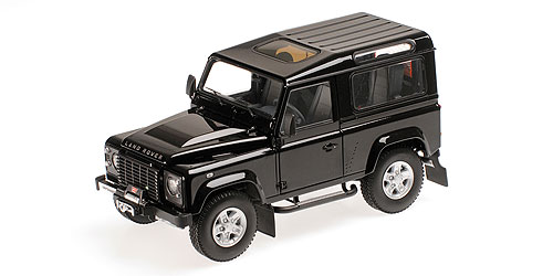LAND ROVER – DEFENDER 90 – SANTORINI BLACK (08901BK) 1:18 model