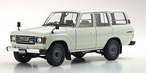 TOYOTA LAND CRUISER 60 – WHITE (08956W) 1:18 model