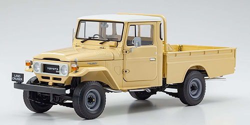 TOYOTA LAND CRUISER 40 PICKUP – BEIGE (08958BE) 1:18 model