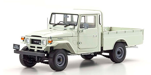TOYOTA LAND CRUISER 40 PICKUP – WHITE (08958W) 1:18 model