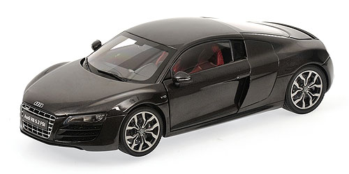 AUDI R8 V10 5.2 FSI QUATTRO – LAVE GREY 1:18 model