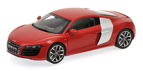 AUDI R8 V10 5.2 FSI QUATTRO – BRILLIANT RED 1:18 model
