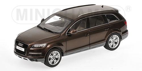 AUDI Q7 FACELIFT TEAKBROWN 1:18 model
