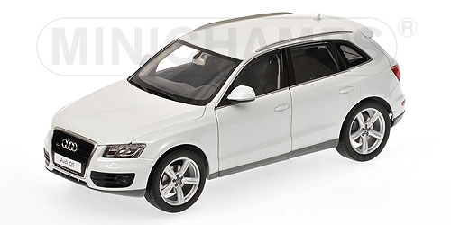 AUDI Q5 – GLACIER WHITE METALLIC 1:18 model