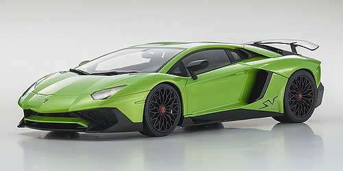 LAMBORGHINI AVENTADOR LP750-4 SUPERVELOCE – GREEN (C09521G) 1:18 model