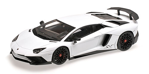 LAMBORGHINI AVENTADOR SV – WHITE (C09521W) 1:18 model