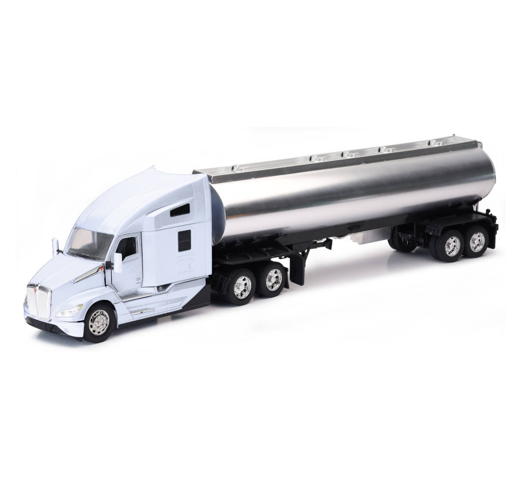 New-Ray Kenworth T680 Oil Tanker diecast model